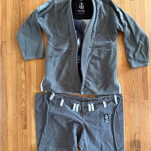 War Tribe Spartan Jiu Jitsu Gi Size A2H Gray Unisex Top And Bottom Discontinued